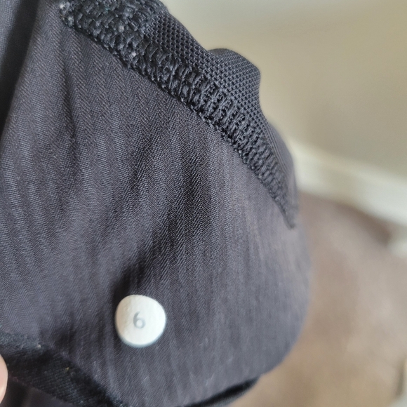 Lululemon | Adjustable Waist Crops - Picture 3 of 3